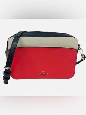 Kate Spade Lauryn Colorblock
Crossbody Camera Bag
